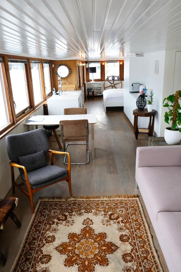 Stunning Boat With A View Hotel Amsterdam Exterior photo